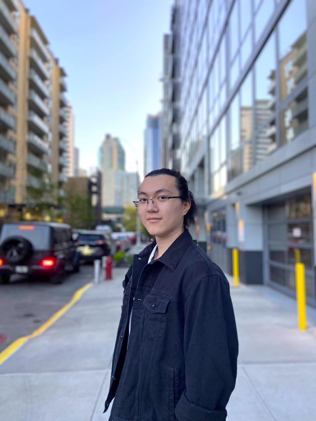 Profile picture of Christopher Truong (CEO)